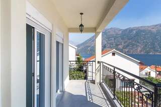 Апартаменты Villa MilaMi Котор Апартаменты с видом на море-29